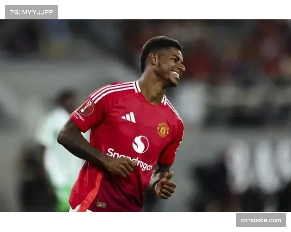 拉什福德妻子陪同适应巴萨生活 家庭支持助力场上表现 拉什福德妻子陪同适应巴萨生活 家庭支持助力场上表现